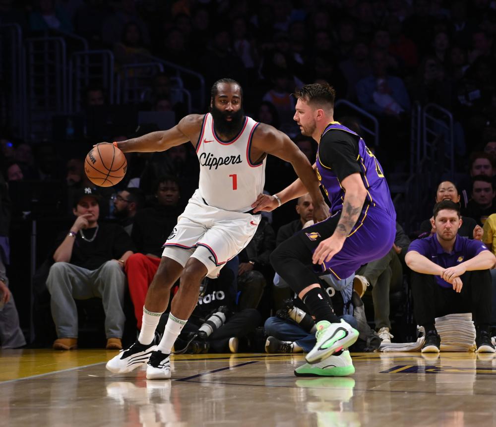 表现吸引了 表现吸引了